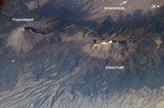 http://www.zonu.com/images/0X0/2009-09-17-1420/Volcanes-Popocatepetl-e-Iztaccihuatl.jpg